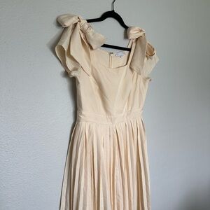Ivy City - Eliza Bow Dress - Elegant Cream Dress with Bow Details